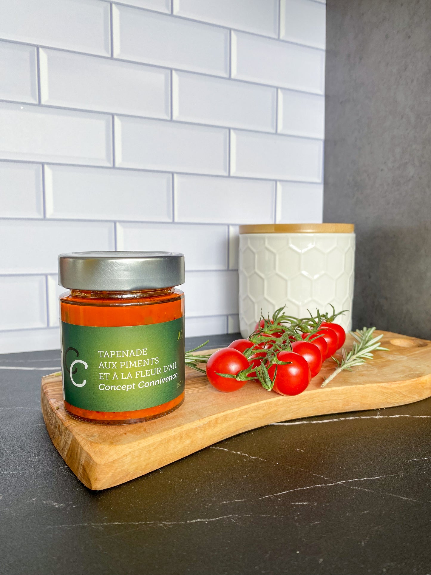 Tapenade aux piments et à la fleur d'ail
